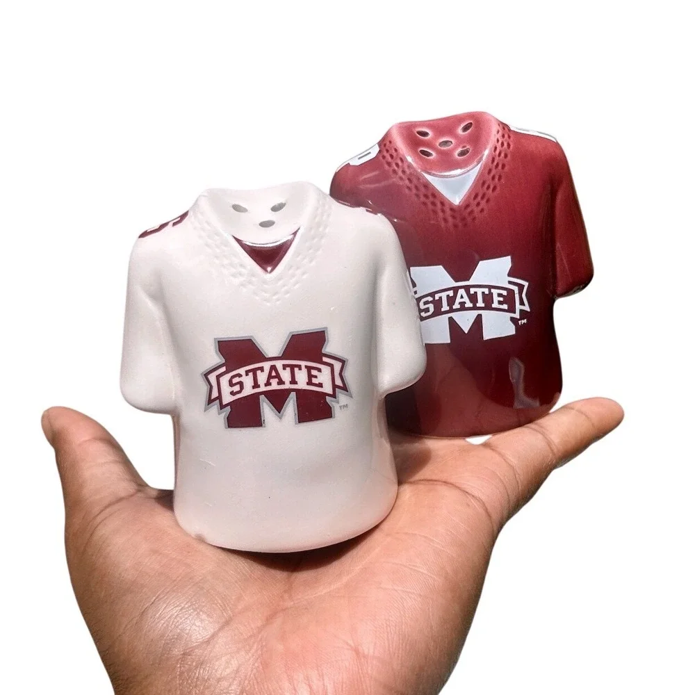 The Memory Company Mississippi State Bulldogs Jersey Salt & Pepper Shakers SEC
